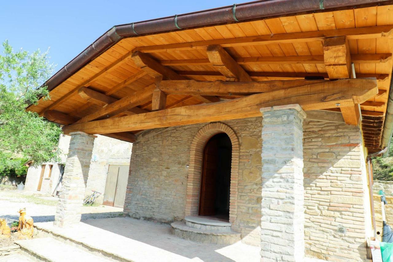 Agriturismo La Tana Citta di Castello Exterior photo